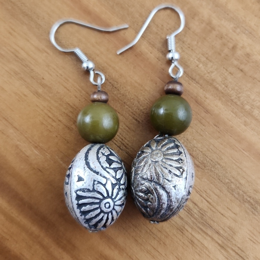 Daisy boho earrings - Picture 5 of 6